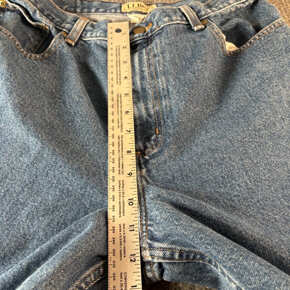 L.L. Bean Vintage Blue Straight Leg 5 Pocket Denim Jeans Women's Size 16 Reg - Picture 10 of 11